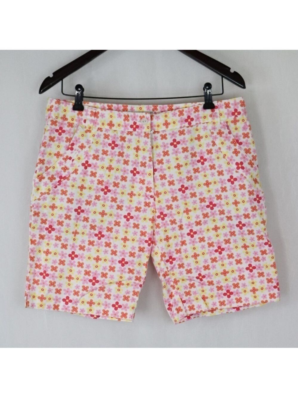 🦩 GREEN LAMB Flower Power 70s Inspired Shorts (🦩2 for $25)